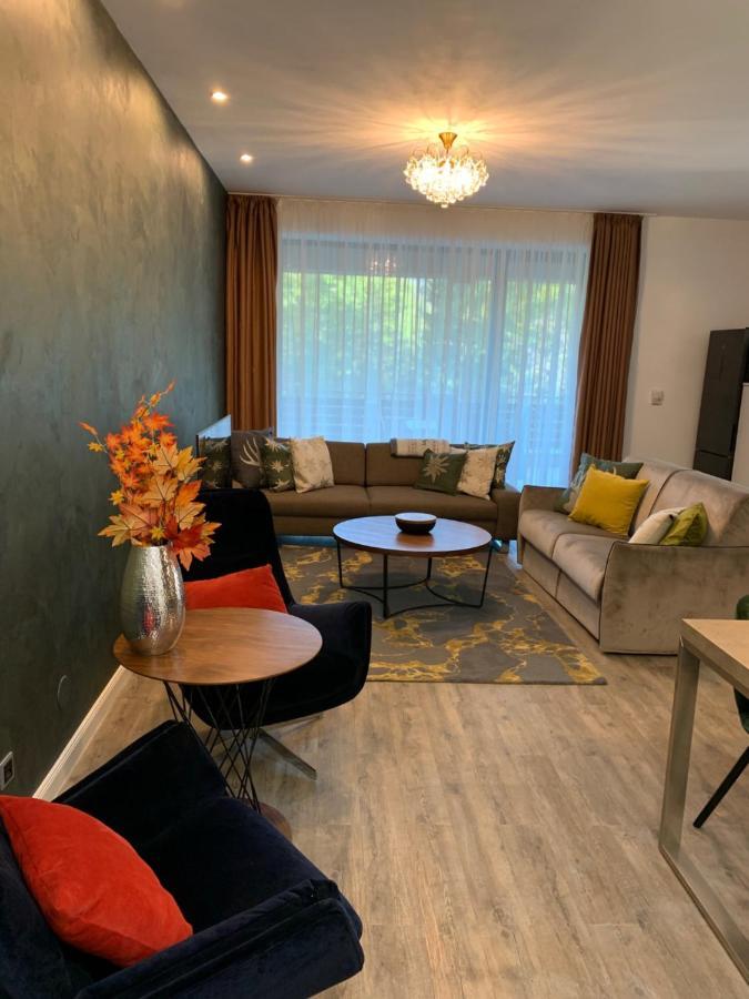 Edelweiss Apartments Silver Resort โปยานาบราซอฟ ภายนอก รูปภาพ